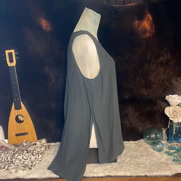 ASTR top L (3275) - Picture 3 of 8